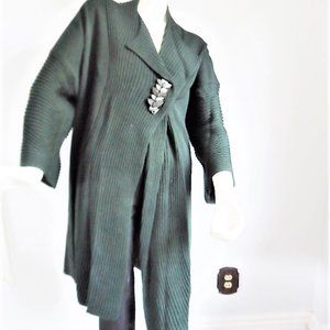 CONCEPT CREA   KNIT COAT 60% WOOL, 25%ACRYLIQUE, 15 % POLYAMIDE, NWT